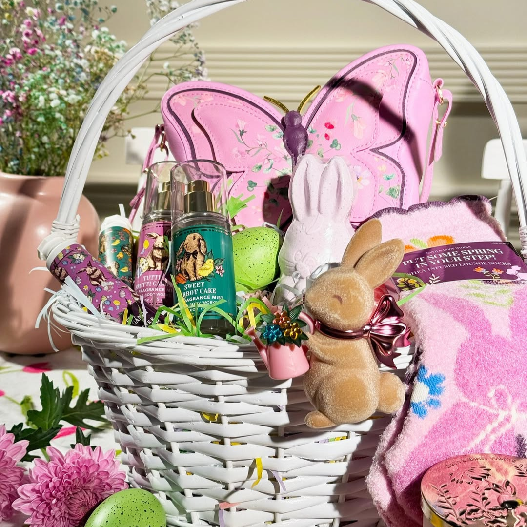 7 Bath & Body Works gift basket